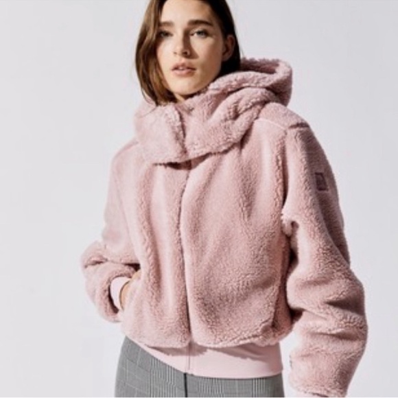 ALO Foxy Sherpa Jacket - Picture 1 of 9